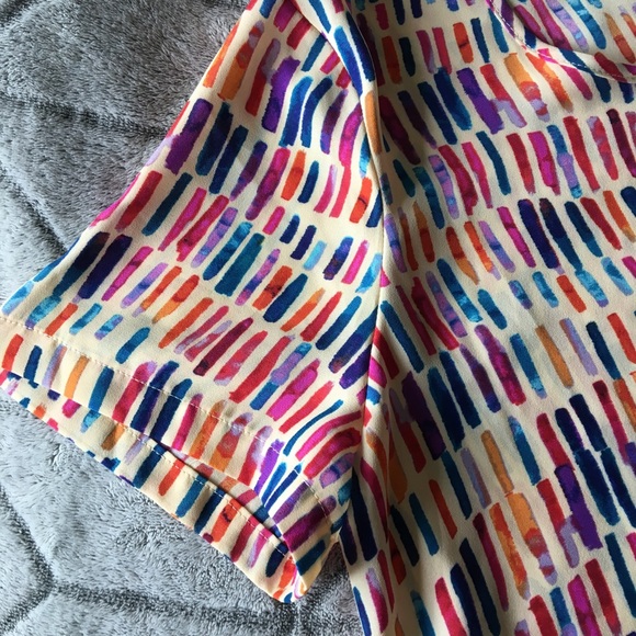 Abstract Watercolor Top - Picture 2 of 7